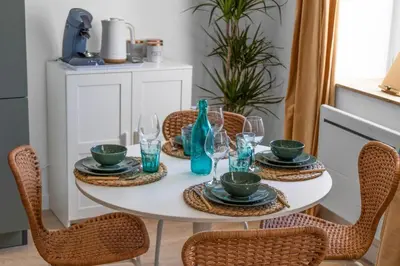 Plan de l'établissement La Canopée NATURE & ESPRIT CHIC Neuf et Parking facile