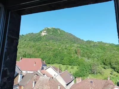 Vue générale sur la montagne ou vue sur la montagne depuis l'appartement