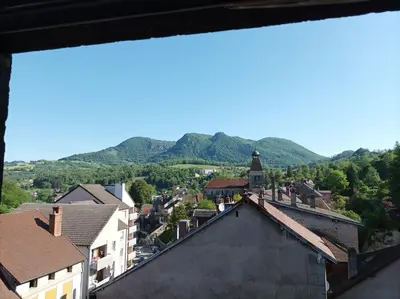 Vue générale sur la montagne ou vue sur la montagne depuis l'appartement