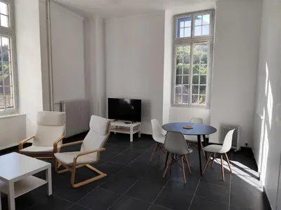 Télévision ou salle de divertissement dans l'établissement O'Couvent - Appartement 131 - 2 chambres - 90 m2 - Troisième étage