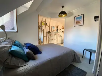 Un ou plusieurs lits dans un hébergement de l'établissement Chez Denise, Studio Cosy au centre-ville