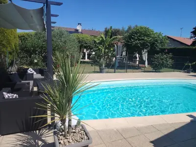 Piscine de l'établissement Charming quiet studio with pool ou située à proximité