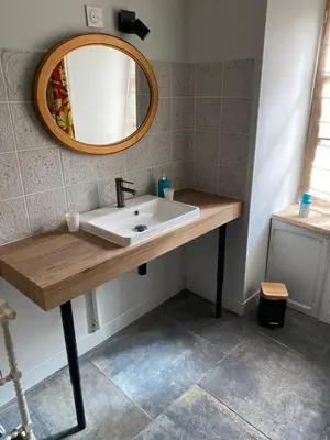 Salle de bains dans l'établissement Gite Simon