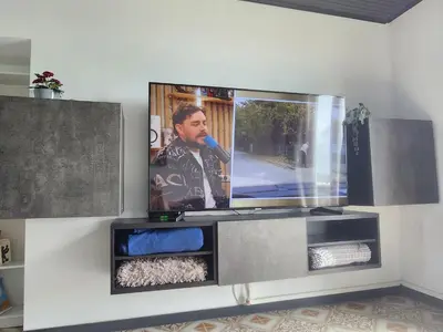 Télévision ou salle de divertissement dans l'établissement Appartement T4 Dijon proche Tram et bus 4ème étage