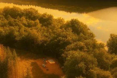 Paysage naturel près de la tente de luxe