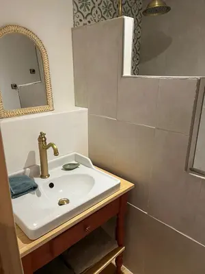 Salle de bains dans l'établissement Bulle Nature