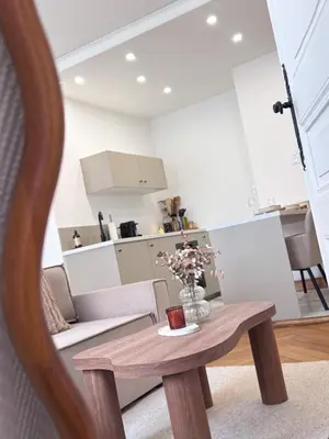 Cuisine ou kitchenette dans l'établissement La Suite Asmée - Centre-ville Lons-le-Saunier