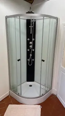 Salle de bains dans l'établissement L'Appart, le Morvan tranquille