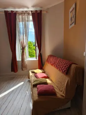 Coin salon dans l'établissement L'arrêt du pont