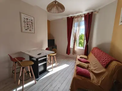Coin salon dans l'établissement L'arrêt du pont