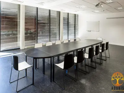 Espace de conférence ou salle de réunion dans l'établissement Adonis Dijon Double apartment