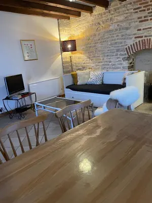 Coin salon dans l'établissement Beautiful 70 m2 village house