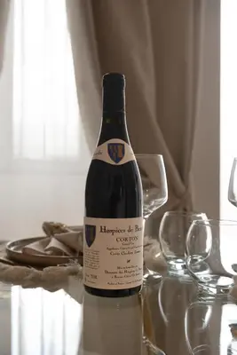 Boissons dans l'établissement Les Nuits en Grands Crus Appartement cosy, près de Beaune, au cœur des vignes