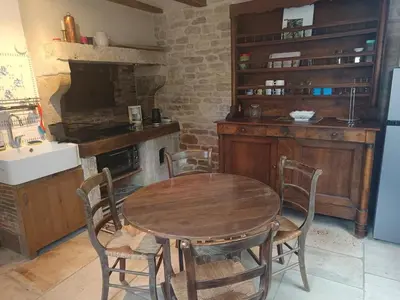 Cuisine ou kitchenette dans l'établissement Le Four à pain