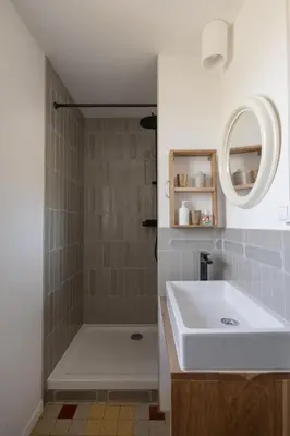Salle de bains dans l'établissement Le Petit Civry