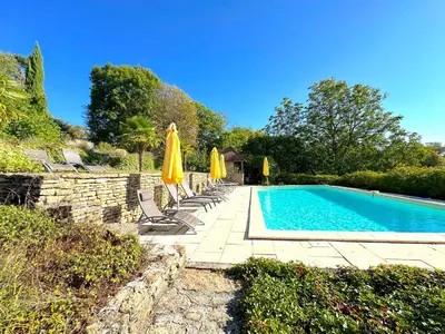 Piscine de l'établissement Clos de Fougères - Cocon ou située à proximité