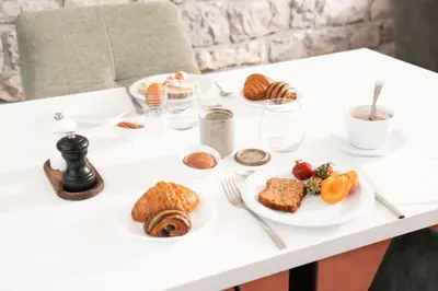 Nourriture dans l'hôtel ou à proximité