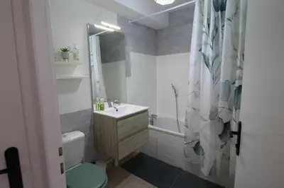 Salle de bains dans l'établissement Escapade Jurassienne-Terrasse & Sérénité