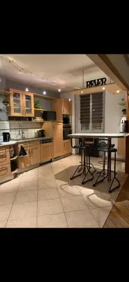 Cuisine ou kitchenette dans l'établissement Appartement 140 m2 centre ville le Creusot