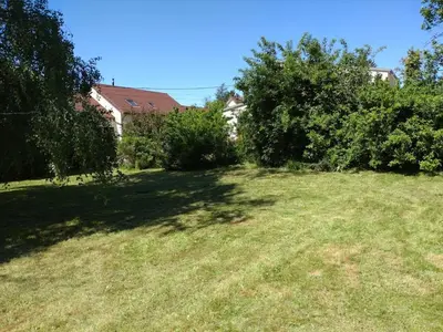Jardin de l'établissement La Vernoisienne dans le Jura