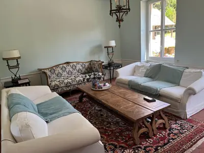 Coin salon dans l'établissement La Maison de Belles Vues