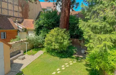 Jardin de l'établissement Du soleil au balcon - Hypercentre