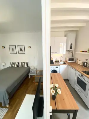 Cuisine ou kitchenette dans l'établissement Le charmant Rousseau