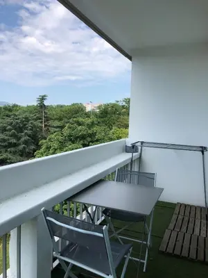 Balcon ou terrasse dans l'établissement Studio cocoon avec vue sur le Beaujolais