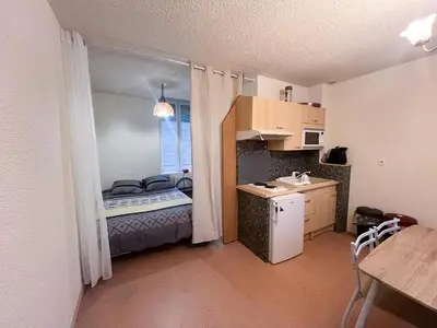 Cuisine ou kitchenette dans l'établissement le primo - Château - Ville