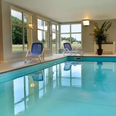 Beaune Levernois - Piscine Chauffée