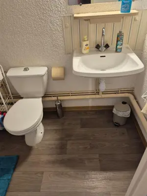 Salle de bains dans l'établissement Studio meublé centre ville Paray 1B07