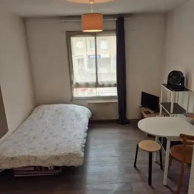 Studio meublé centre ville Paray 1B07