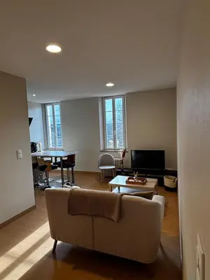 Télévision ou salle de divertissement dans l'établissement Collection Verneuil - Paray-le-Monial