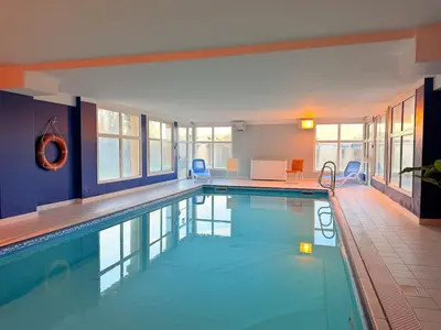 Piscine de l'établissement Le Clos de Beaune ou située à proximité