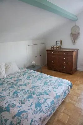 Un ou plusieurs lits dans un hébergement de l'établissement Appartement confort tout équipé