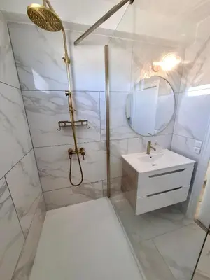 Salle de bains dans l'établissement La chaleureuse