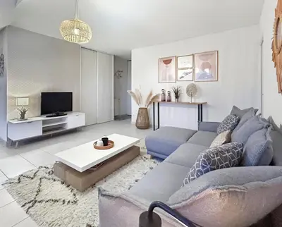 Plan de l'établissement Appart cosy avec balcon et parking, proche Dijon