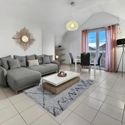 Plan de l'établissement Appart cosy avec balcon et parking, proche Dijon
