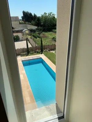 Piscine de l'établissement L'Annexe Deveney-Mars ou située à proximité