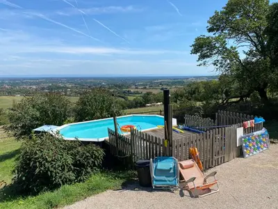 Piscine de l'établissement La Montagne ou située à proximité