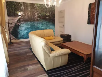 Piscine de l'établissement Domaine des Dravots ou située à proximité