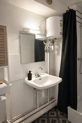 Salle de bains dans l'établissement Logis, appartement, 220 élégant et central