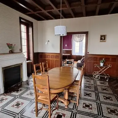 Charmante maison de campagne de 5 chambres au bord du canal du Centre