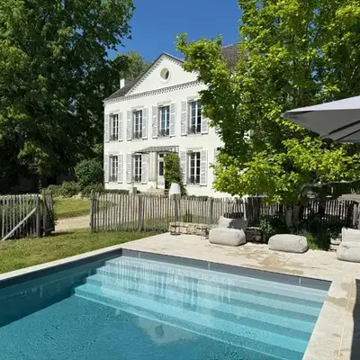 Renovated Family Château In Burgundy Near Beaune