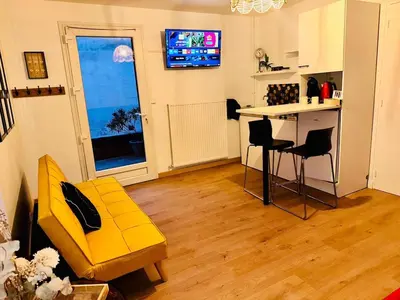 Cuisine ou kitchenette dans l'établissement petit studio de bourgogne