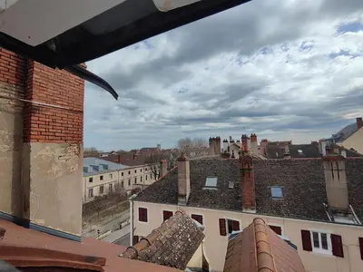 Vue générale sur Chalon-sur-Saône ou vue de la ville depuis l'appartement