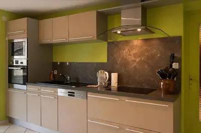 Cuisine ou kitchenette dans l'établissement Maison des Bruyères Parking - Outdoor - 6 people