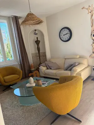Coin salon dans l'établissement Grand Duplex spacieux en maison de ville