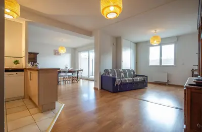 Coin salon dans l'établissement Grand 70m2 - Gare à pied - Fibre - Parking
