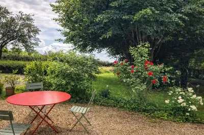 Jardin de l'établissement Les Jardins de Chevagny Parking - Jardin - 6 Personnes